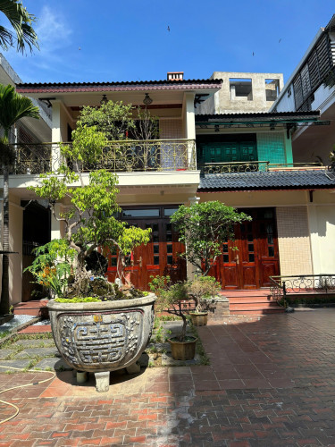 🌈 Cho thuê biệt thự nguyên căn ở kiệt Nguyễn Công Trứ, chỉ 6 phút đi bộ ra phố Tây Võ Thị Sáu.