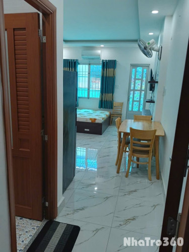 Cho thuê studio ban công lớn Q1, ngay trung tâm gần Q1 cầu Ông Lãnh, chợ Bến Thành, Pullman, Bùi Viện,...