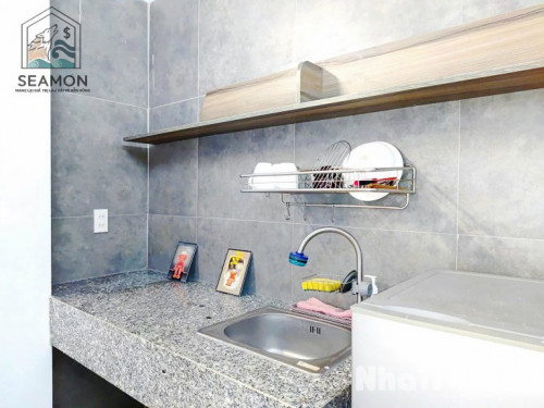 Cho thuê căn hộ ban công, Q1, Đường Nguyễn Bỉnh Khiêm, gần ĐH Y Dược, Thảo Cầm Viên, Cầu Thị Nghè