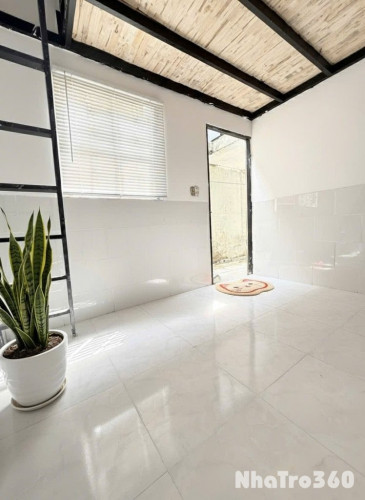 Phòng mới xây rộng đẹp thoáng