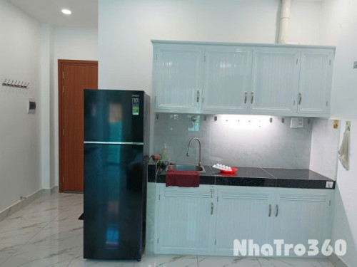 Cho thuê studio ban công lớn Q1, ngay trung tâm gần Q1 cầu Ông Lãnh, chợ Bến Thành, Pullman, Bùi Viện,...