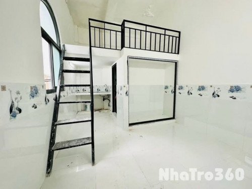 PHÒNG MỚI - BAN CÔNG - CỬA SỔ LỚN THOÁNG MÁT