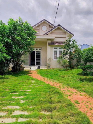 CHO THUÊ NHÀ VƯỜN FULL NỘI THẤT 3PN- HẺM XE HƠI GIÁ TỐT PHƯỚC THÁI, HUYỆN LONG THÀNH