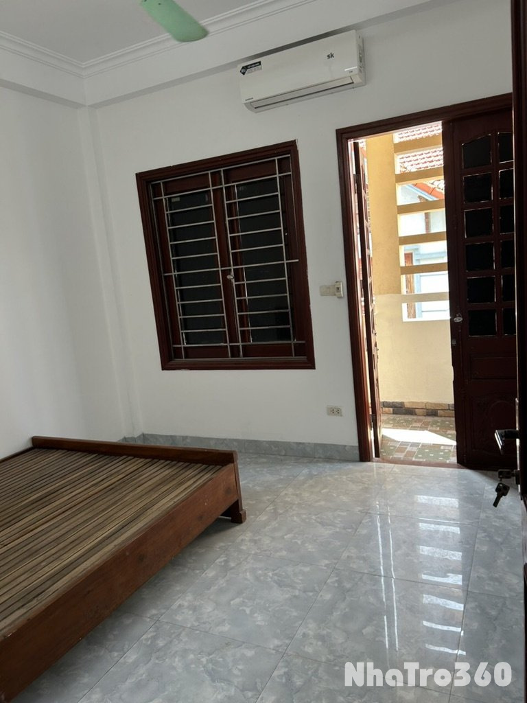 Cho thuê phòng ở tầng 2