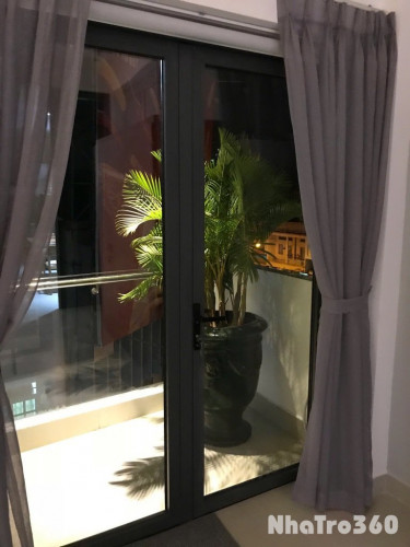 CH FULL NỘI THẤT BAN CÔNG THOÁNG GẦN CHỢ BÀ CHIỂU