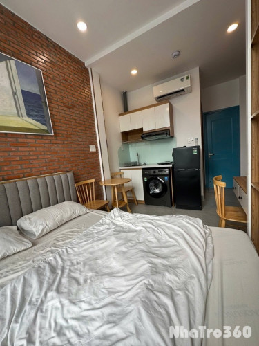 Cho Thuê Căn Hộ Full Nội Thất Ban Công Thang Máy