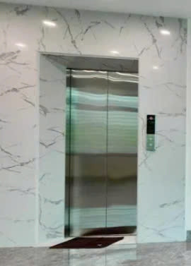 Nhà tôi cho thuê nhà hai cửa đi, mới, Hoàng Cầu, 102m2x 4T vỉa hè 30 Tr