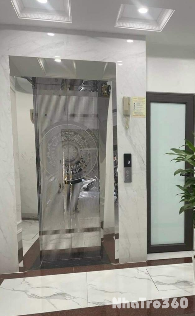 Mình cho thuê nhà hai mặt tiền,mới ,vỉa hè, 112m2- 5T, Võ Thị Sáu_35 Tr