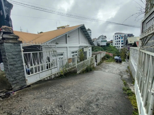 Cho thuê nhà nguyên căn đường Lê Văn Tám Phường 10 Đà Lạt giá 15tr