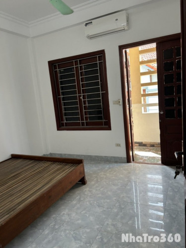 Cho thuê phòng ở tầng 2