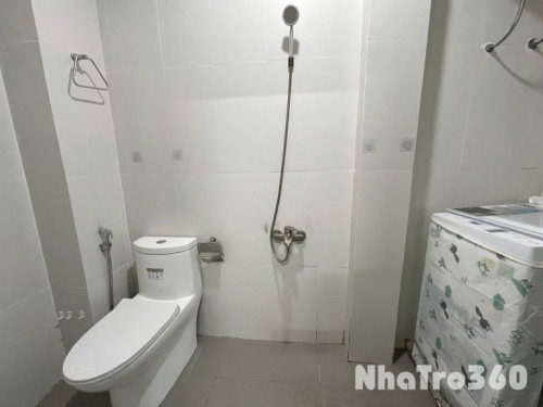 CĂN HỘ DỊCH VỤ QUẬN 4 - Gần cầu Kênh Tẻ- Đại học Luật- ĐH Tôn Đức Thắng