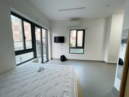 CĂN HỘ DỊCH VỤ QUẬN 4 - Gần cầu Kênh Tẻ- Đại học Luật- ĐH Tôn Đức Thắng