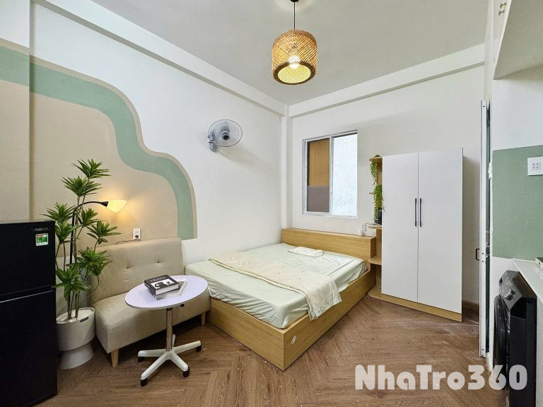 Cho thuê căn hộ Q1, Đường Lý Tự Trọng, gần Công Viên Tao Đàn, Chợ Bến Thành, Dinh Độc Lập