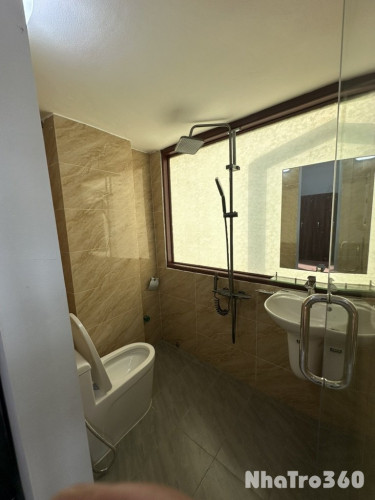 Chính chủ cho thuê CCMN mặt đường ô tô, mới.