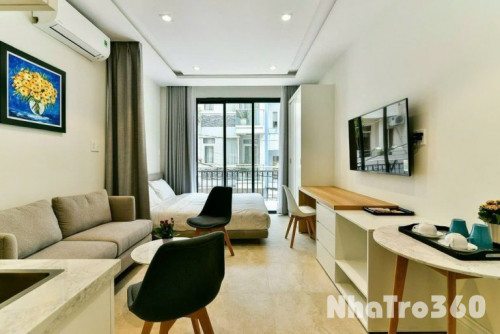 PHÒNG BAN CÔNG 40m2 QUẬN 1 NGUYỄN TRÃI GẦN NGÃ 5 C