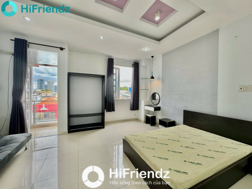 Cho thuê căn hộ ban công, Q10, đường Vĩnh Viễn, gần ĐH Kinh Tế, ĐH Y Dược, Vạn Hạnh Mall