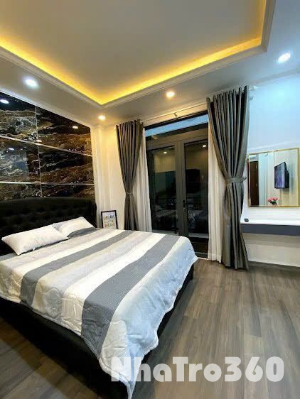 Cho Thuê Căn Hộ Full Nội Thất Ban Công Thang Máy