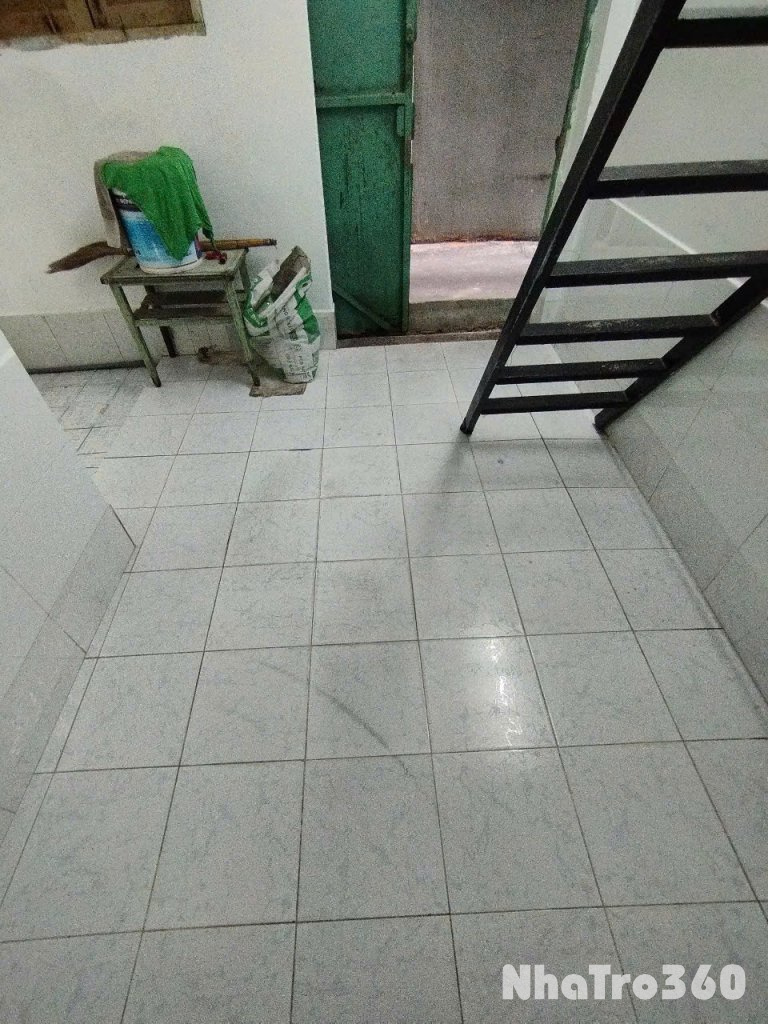 CHO THUÊ NGUYÊN CĂN NHÀ NHỎ NGUYỄN CƯ TRINH (Q.1 CŨ) GIÁ 3 TRIỆU 700.