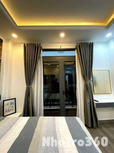 Cho Thuê Căn Hộ Full Nội Thất Ban Công Thang Máy