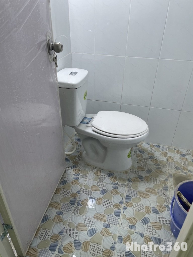 Nhà cho thuê 15m2, có gác, sân rộng rãi giá rẻ