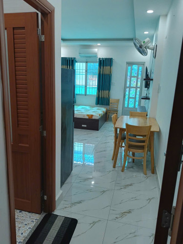 Cho thuê studio ban công lớn Q1, ngay trung tâm gần Q1 cầu Ông Lãnh, chợ Bến Thành, Pullman, Bùi Viện,...