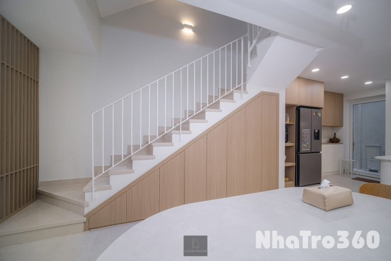 CHO THUÊ PHÒNG TRỌ DUPLEX GẦN CV LÊ THỊ RIÊNG,QTB