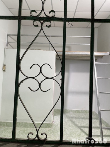 Nhà cho thuê 15m2, có gác, sân rộng rãi giá rẻ
