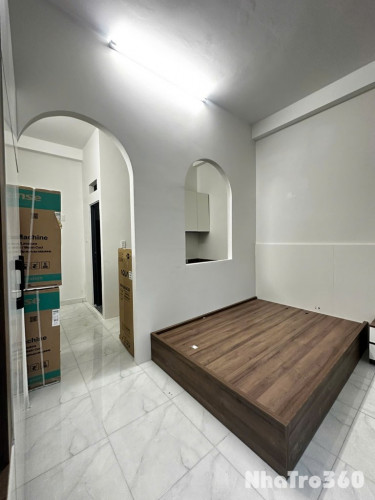 Studio ban công tách bếp gần Đh Luật, Đh Nguyễn Tất Thành, cầu Tân Thuận, chợ 200,...