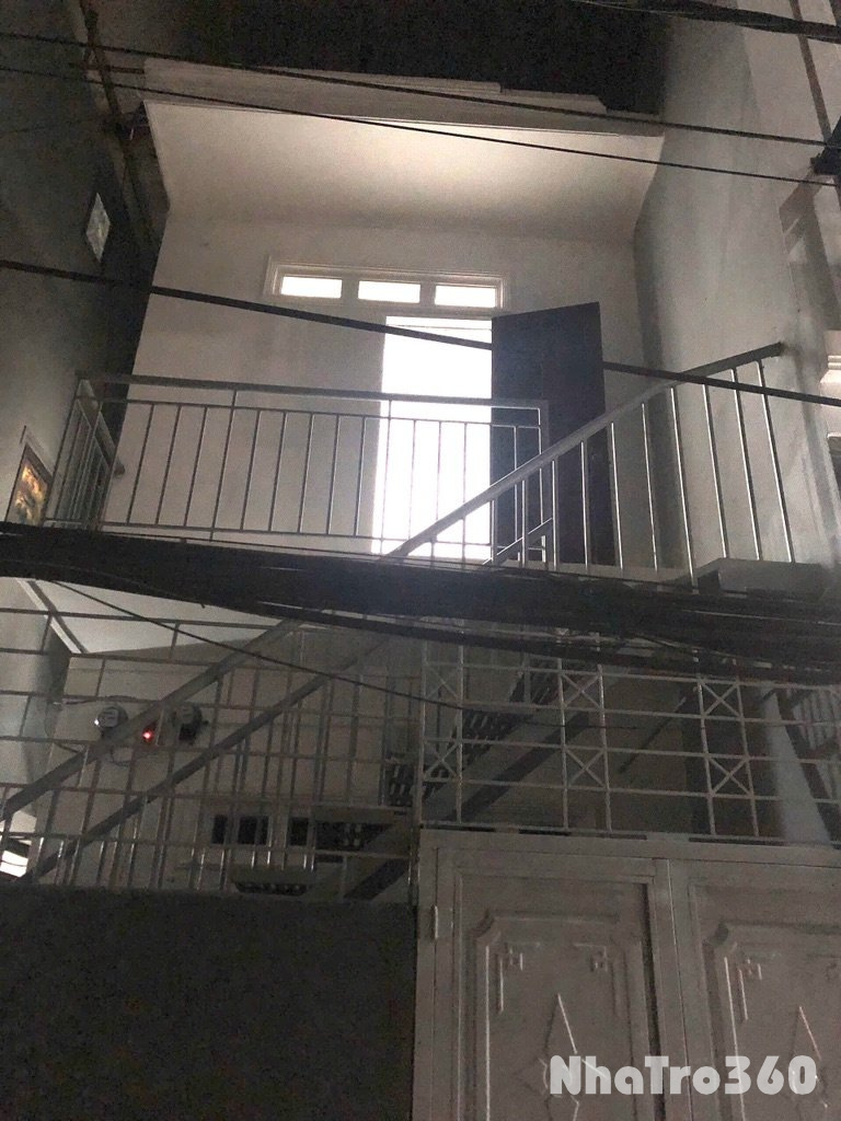 Cho thuê nhà cả 2 tầng để ở hoặc kinh doanh