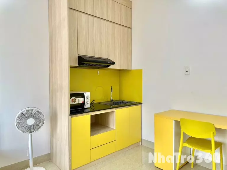 STUDIO BAN CÔNG QUẬN TÂN BÌNH GẦN NHÀ GA T3