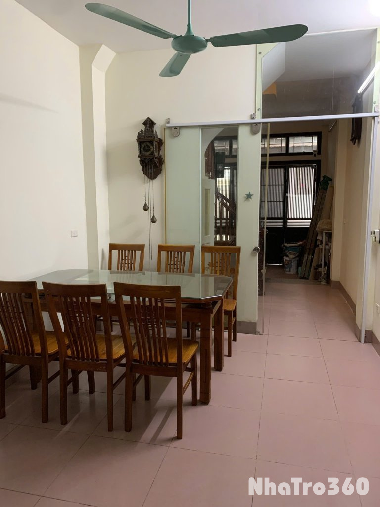 Cho thuê nhà riêng 4 tầng x 35m2 Xuân Đỉnh, 4PN, 3 WC, 12 triệu/tháng