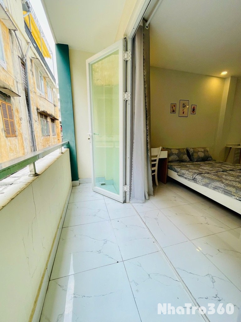 STUDIO BAN CÔNG QUẬN 1, ngay chợ bến thành