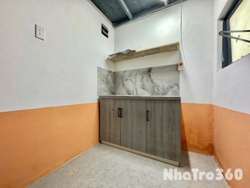 Phòng cho thuê mới xây đầu đường an dương vương q8