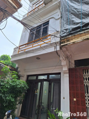 Chính chủ cần cho thuê nhà 4 tầng mặt tiền 233A Nguyễn văn cừ, Phường Bồ Đề, Quận Long Biên, Hà Nội