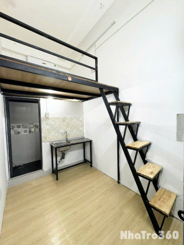 PHÒNG GIÁ RẺ CÓ MÁY LẠNH GÁC CAO