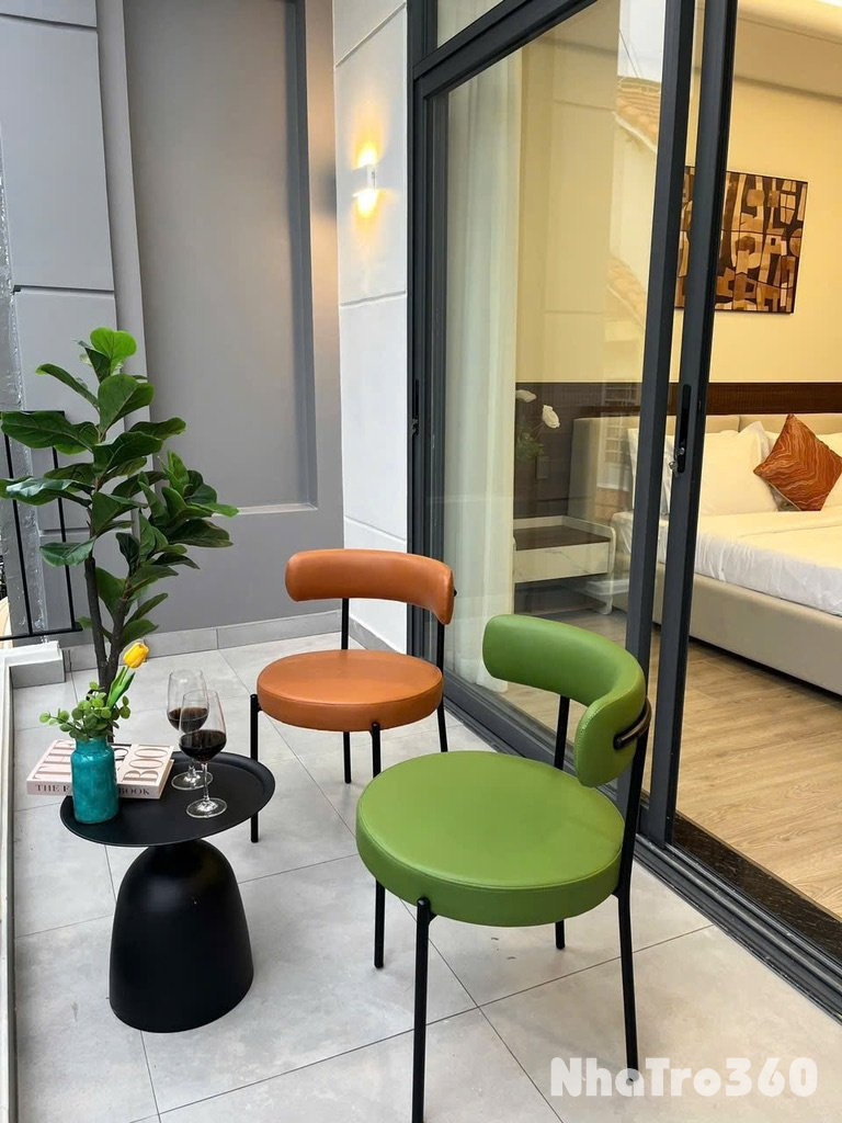 CHO THUÊ PHÒNG TRỌ CÓ BAN CÔNG RỘNG GẦN NHÀ GA T3