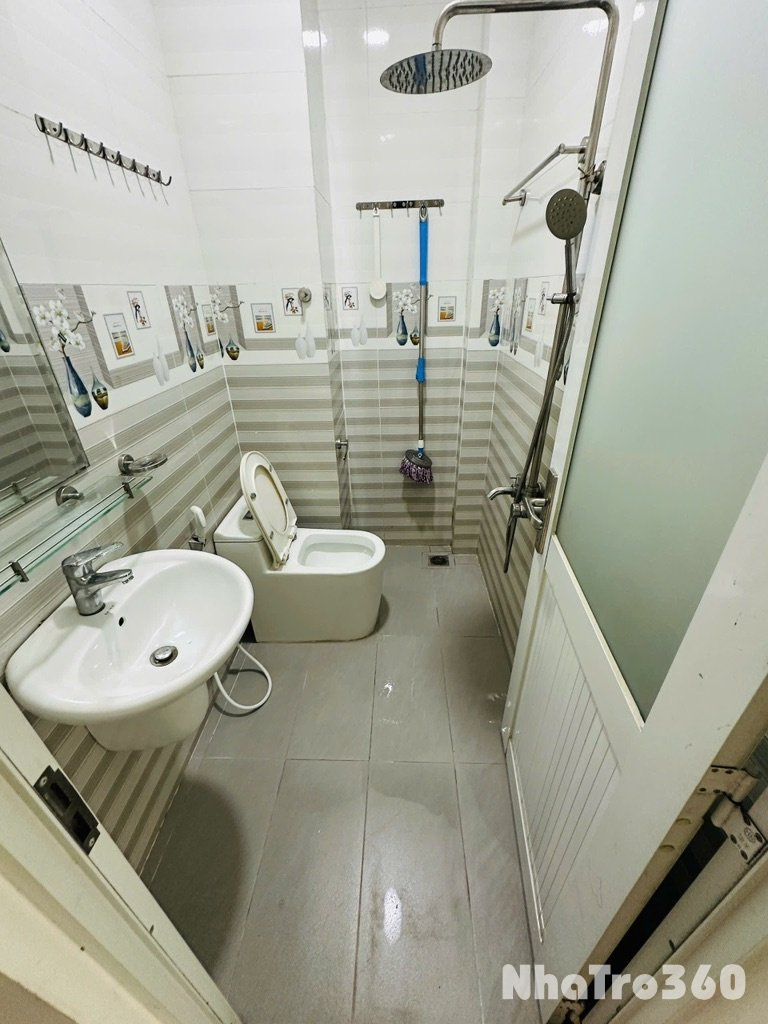 Cho nữ thuê phòng tầng 2, tầng 3 đường Bến Vân Đồn