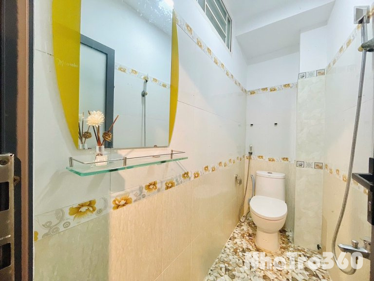 Studio full nội thất dưới trệt,tiện di chuyển