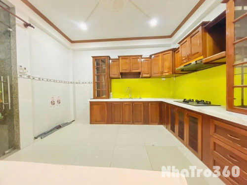 Studio full nội thất dưới trệt,tiện di chuyển