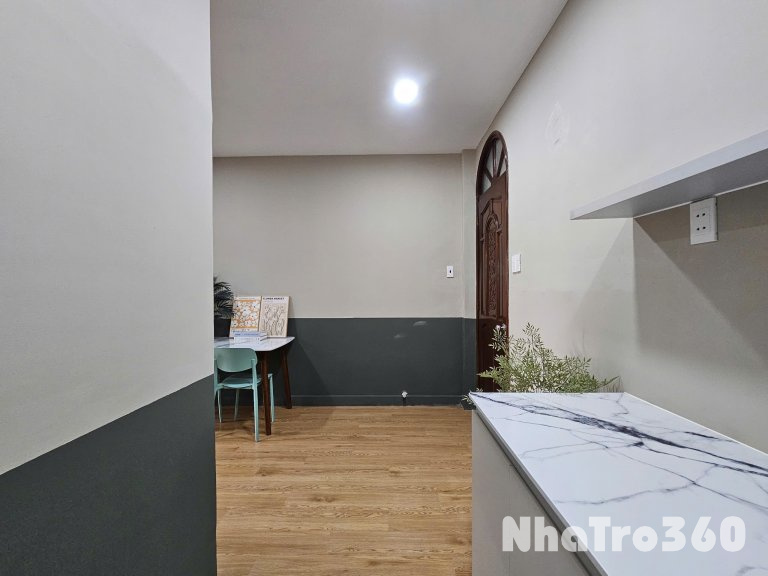 Căn hộ 1PN, ban công, tách bếp. Gần Đh Luật, Đh Nguyễn Tất Thành, cầu Ông Lãnh, cầu Calmette,...