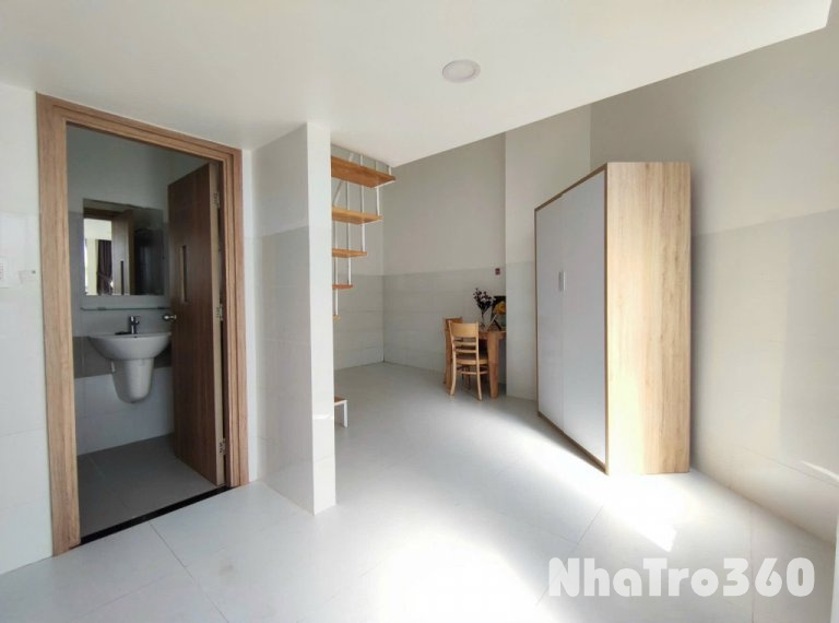 Duplex Cửa Sổ Trời S Rộng Ngay Ngã 4 Bảy Hiền TB