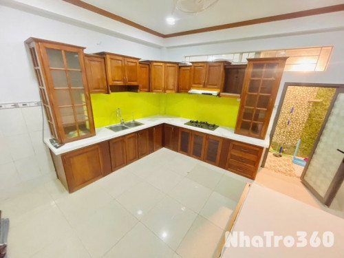 Studio full nội thất dưới trệt,tiện di chuyển