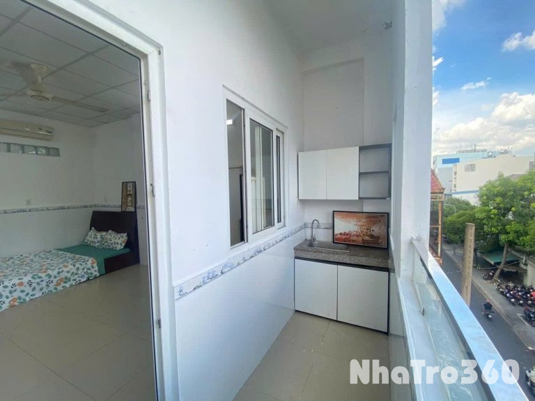 Studio ban công tách bếp rộng rãi, gần Vạn Hạnh Mall, Việt Nam Quốc Tự, Đh Huflit, Đh Bách Khoa,...   