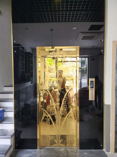 Nhà tôi cho thuê Nhà căn góc, mới, Thái Thịnh; vỉa hè 104m2* 4T- 31 Tr