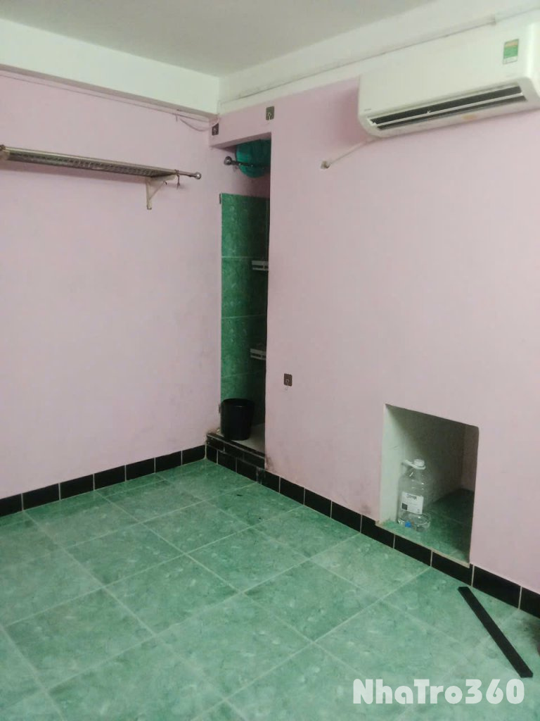 CHO THUÊ NHÀ NGUYÊN CĂN XÓM CHIẾU, Q.4 GIÁ 6 TRIỆU.