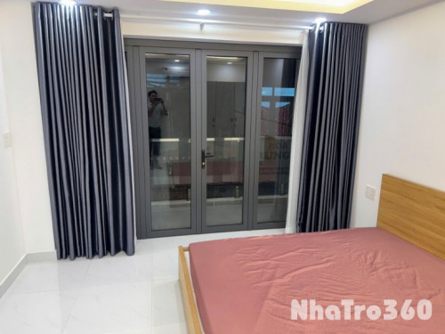 PHÒNG BAN CÔNG 30m2 QUẬN 10 ĐƯỜNG LÊ HỒNG PHONG