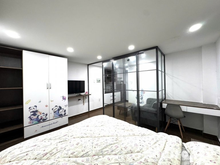 Cho thuê căn hộ Q1, gần chơ Bến Thành, CV 23/9,..