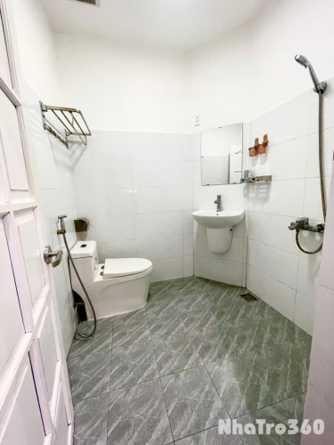 Căn hộ duplex hiện đại full nội thất gần sân bay