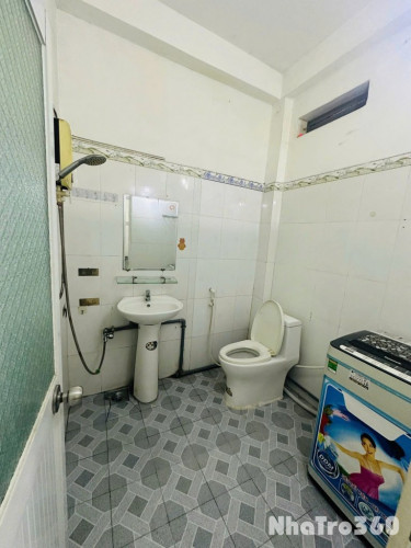 CHO THUÊ PHÒNG FULL NỘI THẤT, NHÀ MẶT TIỀN NGUYỄN VĂN LINH, P.TÂN THUẬN (Q.7 CŨ) GIÁ 3 TRIỆU 300