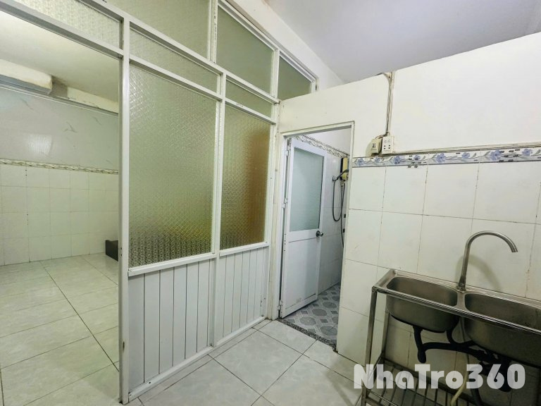 CHO THUÊ PHÒNG FULL NỘI THẤT, NHÀ MẶT TIỀN NGUYỄN VĂN LINH, P.TÂN THUẬN (Q.7 CŨ) GIÁ 3 TRIỆU 300